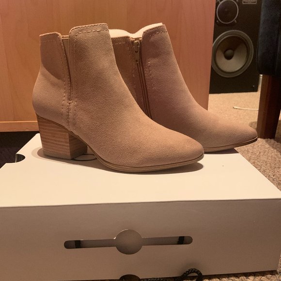 Suede Leather Aldo Boots, Size 6 - Picture 1 of 4